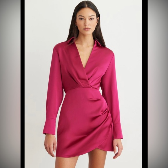 Satin pink dress - Picture 3 of 4